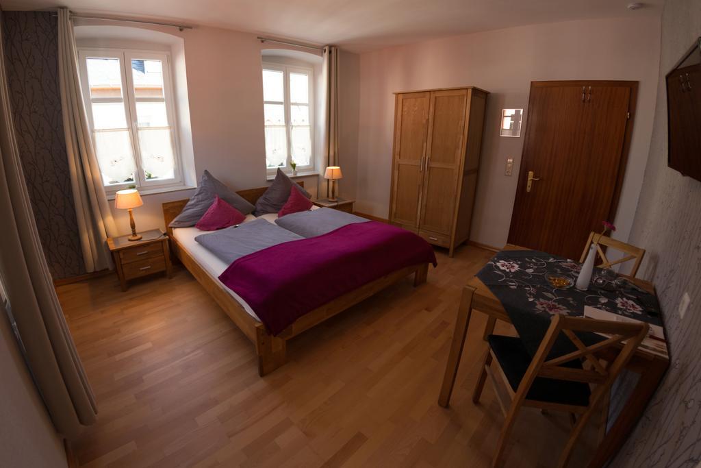 Dooscht Gaestehaus Reichshof 克罗夫 外观 照片